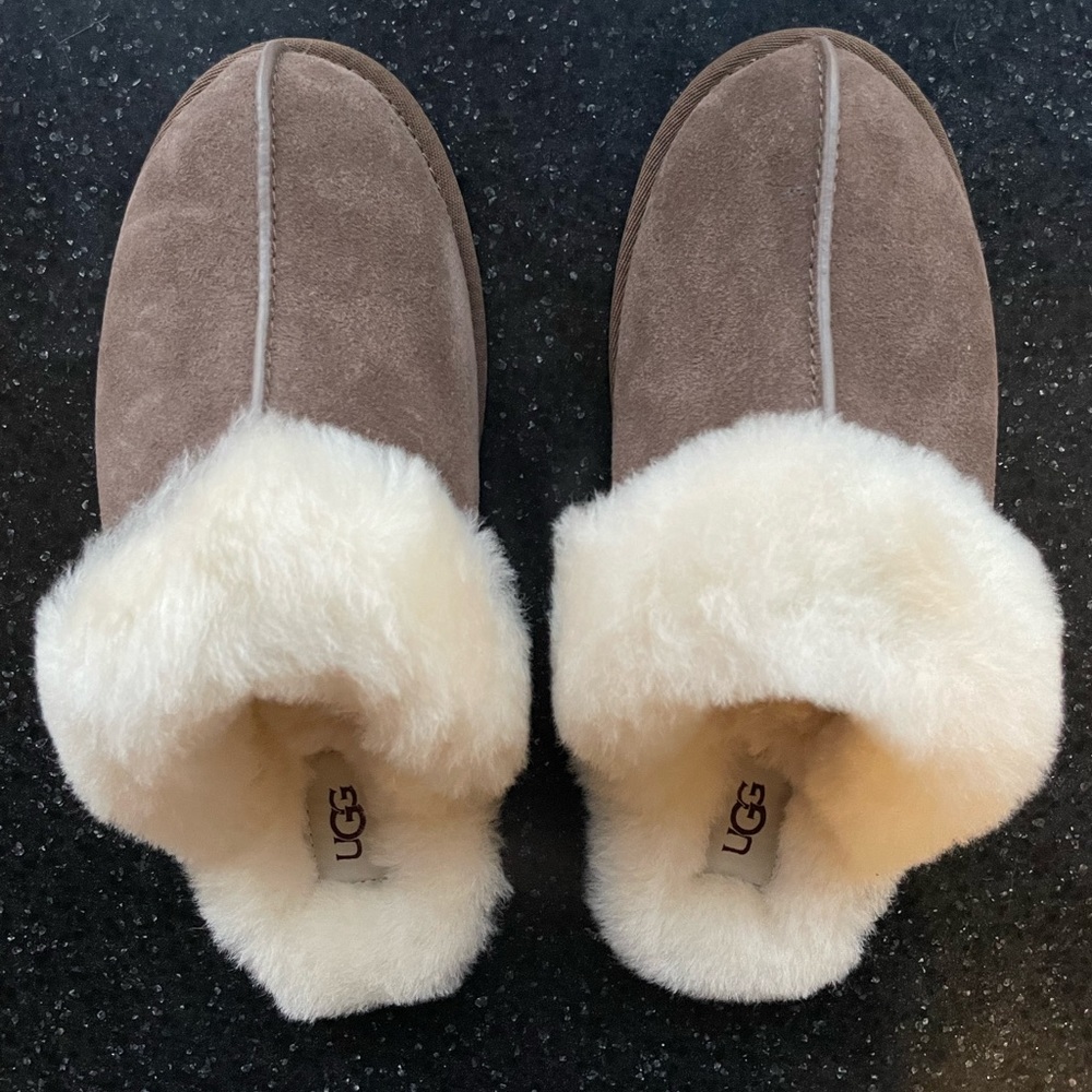 UGG Scuffette II Size 8 NWT